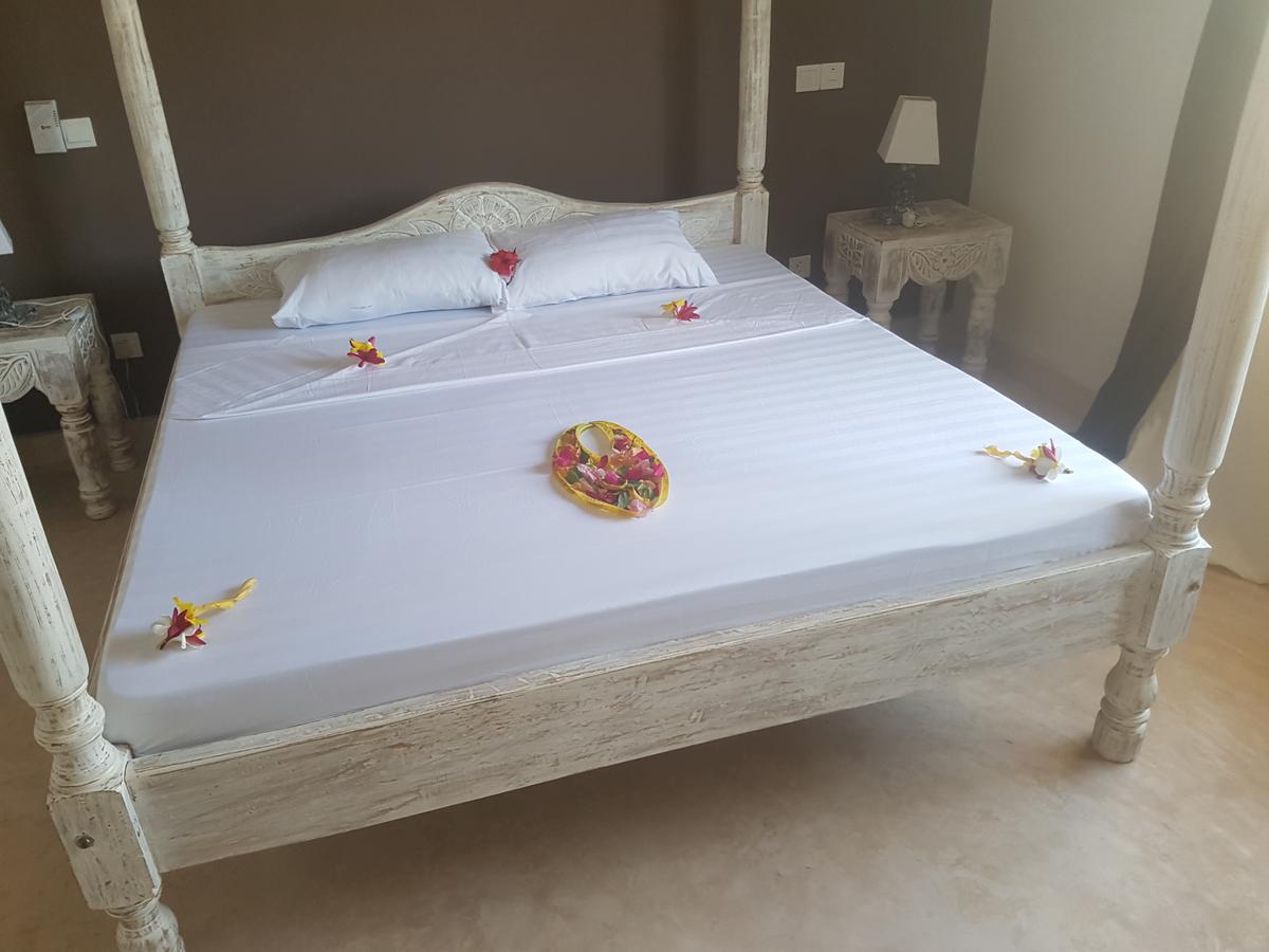 Bed and Breakfast Nyumba Ya Afrika à Watamu Extérieur photo