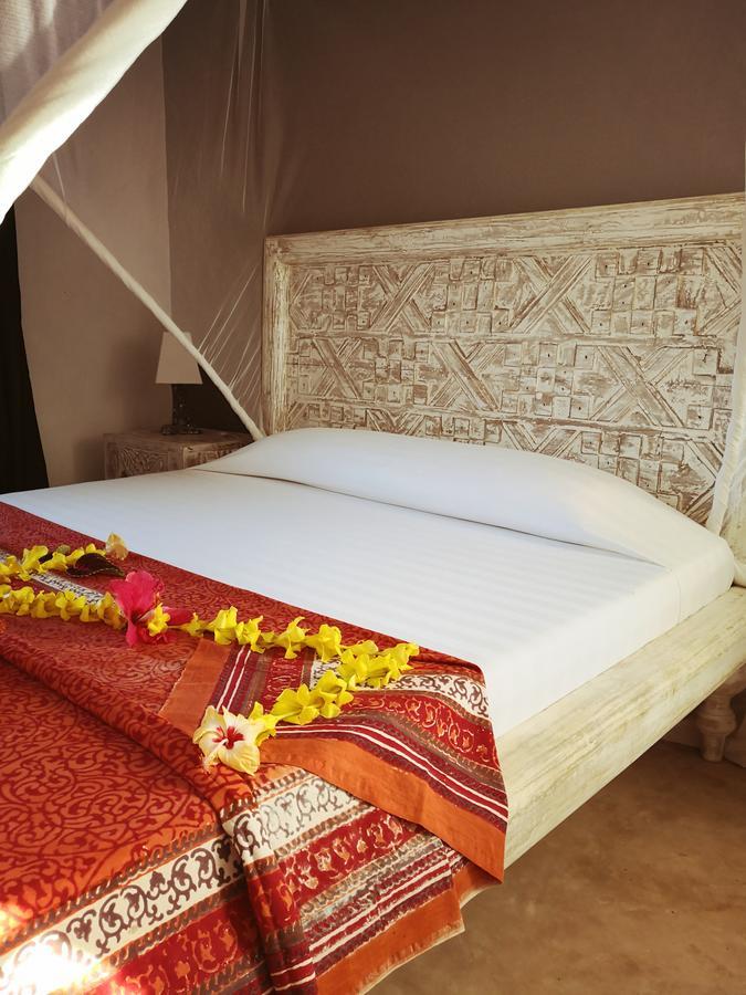 Bed and Breakfast Nyumba Ya Afrika à Watamu Extérieur photo